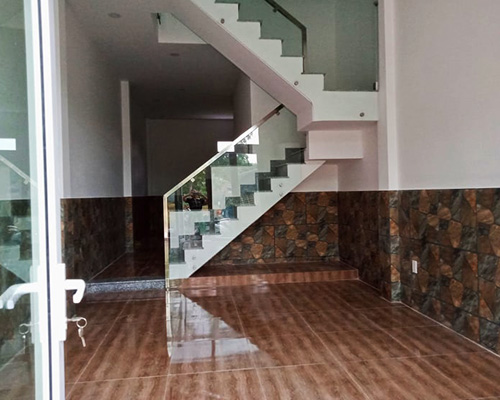 Tiling large surface Ho Chi Minh City